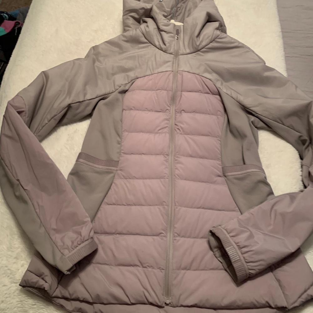 Lululemon Another Mile coat silver/gray